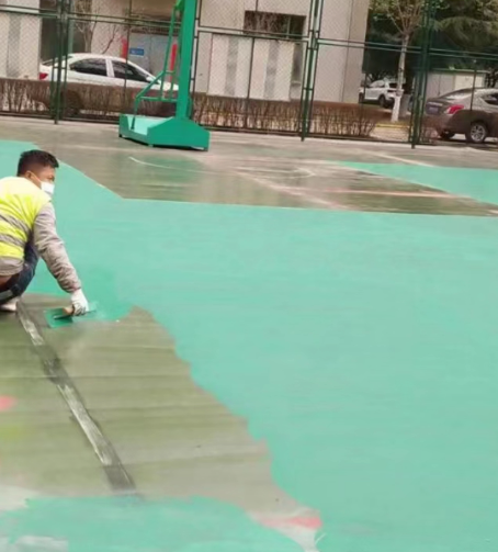 阿坝球场地面翻新